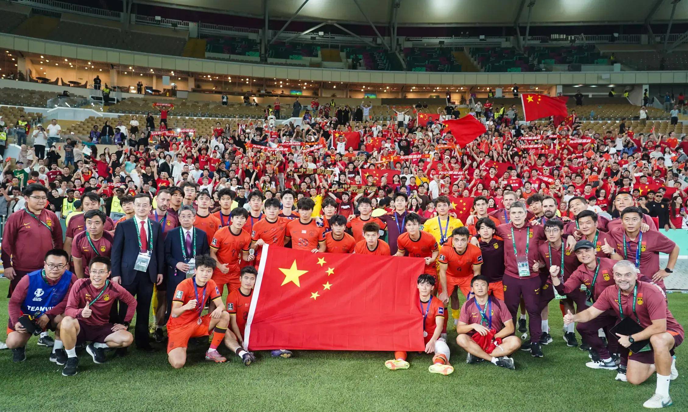 关于足球赞助商签约豪华阵容,赛事资金保障可期的信息 关于足球赞助商签约豪华阵容,赛事资金保障可期的信息