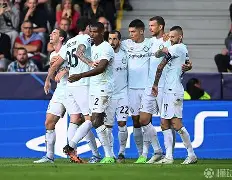 曼联主场豪取晋级关键胜利(曼联主场豪取晋级关键胜利了吗) 曼联主场豪取晋级关键胜利(曼联主场豪取晋级关键胜利了吗)